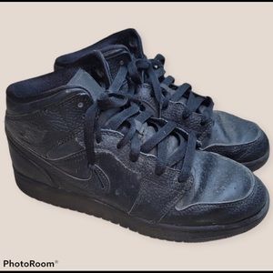 Nike Air Jordan 1 Mid GS Triple Black